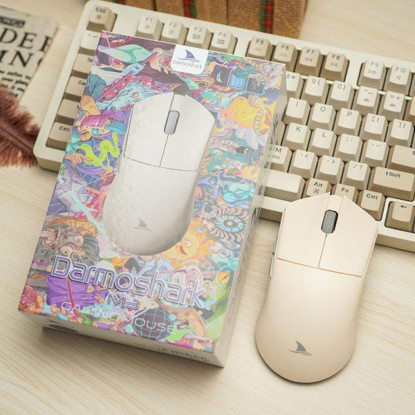 Chuột Gaming Không Dây Darmoshark M3 (White/Black/Camel)